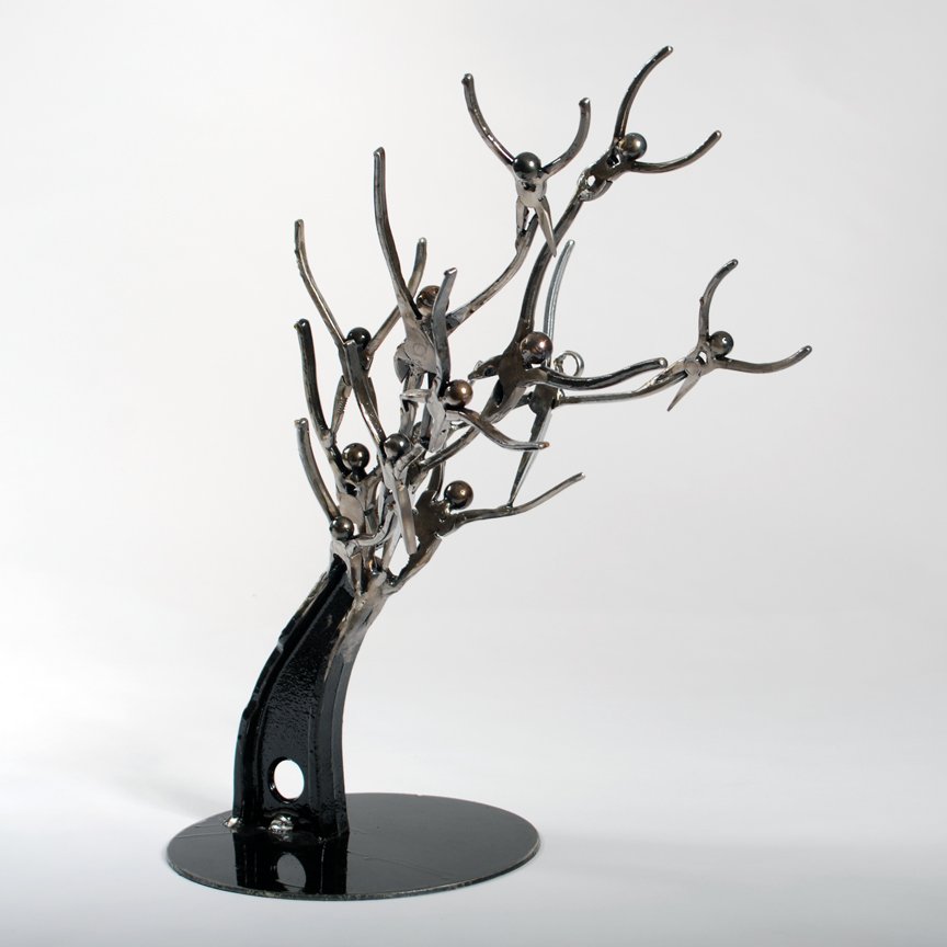 Metal tree sculpture | Amazing metal art sculptures