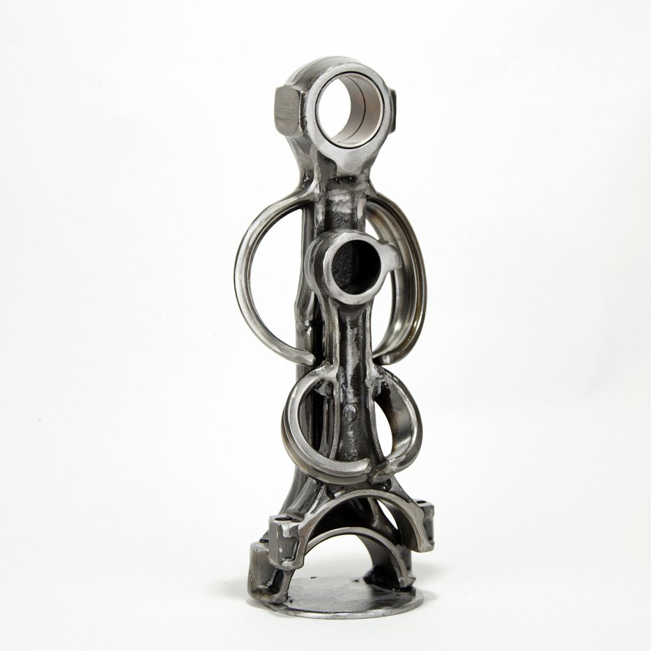 mother and child metal sculpture